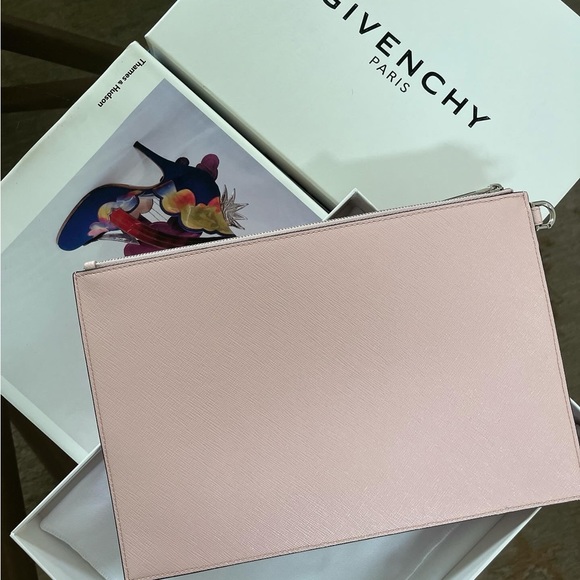 BNWT AUTHENTIC Givenchy clutch bag pink white leather clutch/pouch - Picture 5 of 5